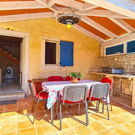 Holiday home Fuer 6 Personen Ca 80 Qm In Kavran, Istrien Suedkueste Von Istrien *